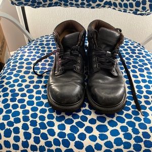 Timberland boots 8.5, black leather